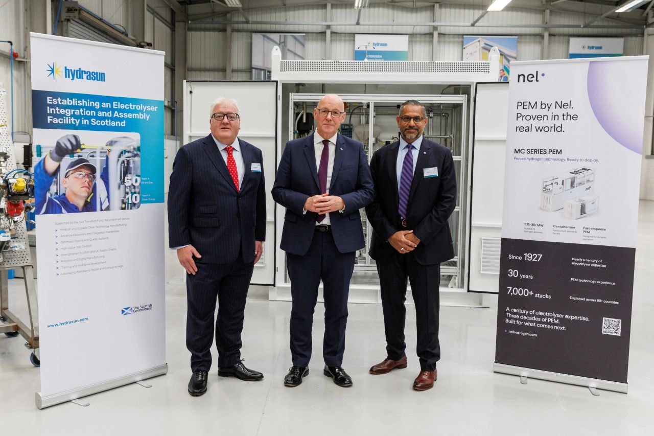 Hydrasun welcomed First Minister John Swinney to Aberdeen headquarters